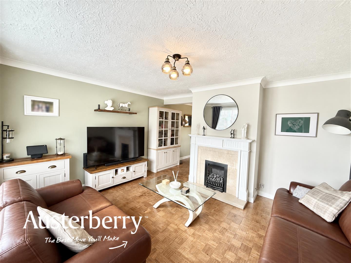 3 bed property in Westonview Avenue, Stoke on Trent